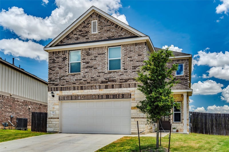 572 Pepperbark Loop, Buda, TX 78610