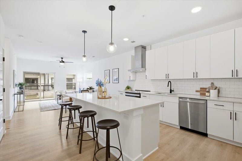 3101 Govalle Ave #114, Austin, TX 78702