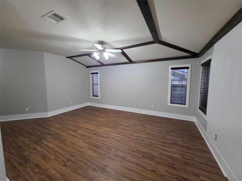 224 Bauxite DR, Jarrell, TX 76537