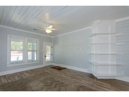 619 Talbot ST, Taylor, TX 76574