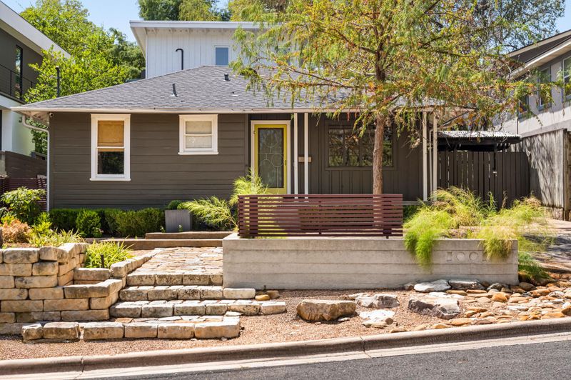 1001 Daniel DR, Austin, TX 78704