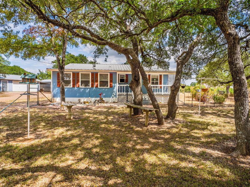 950 Hi Line DR, Buchanan Dam, TX 78609