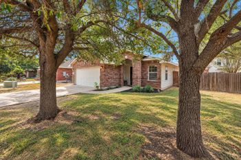 3923 Bonnie LN, Round Rock, TX 78665