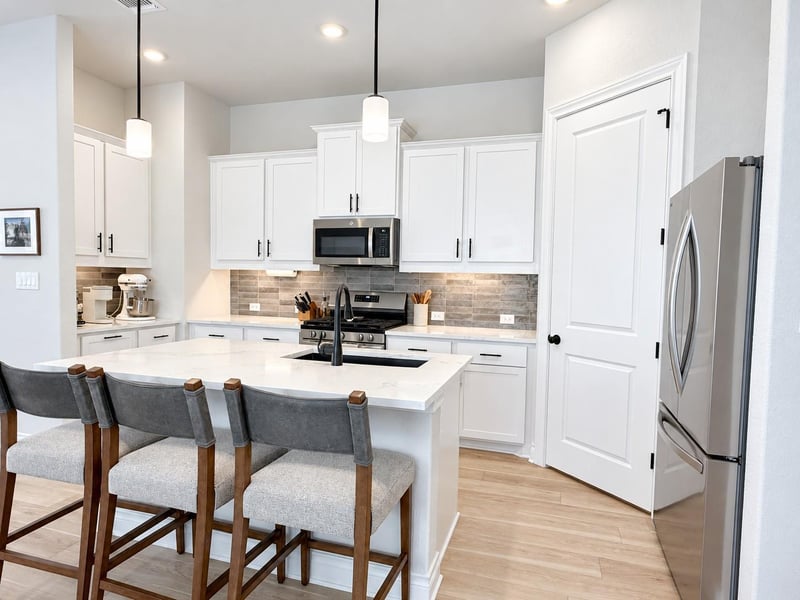 336 Darley Oak DR, Dripping Springs, TX 78620