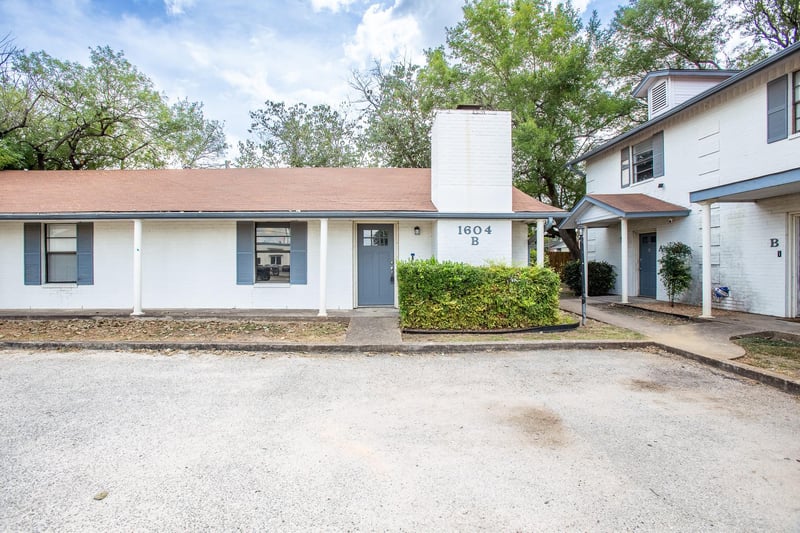 1604 Mill ST #B, San Marcos, TX 78666