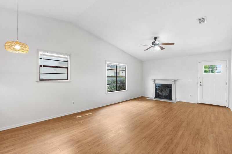 1604 Mill ST #B, San Marcos, TX 78666