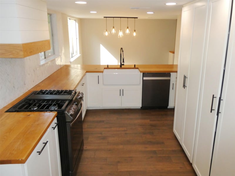 7704 Fenton CV, Austin, TX 78736