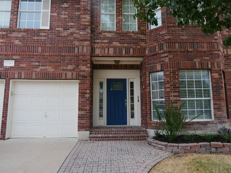 2910 S Phoenix CV, Round Rock, TX 78665