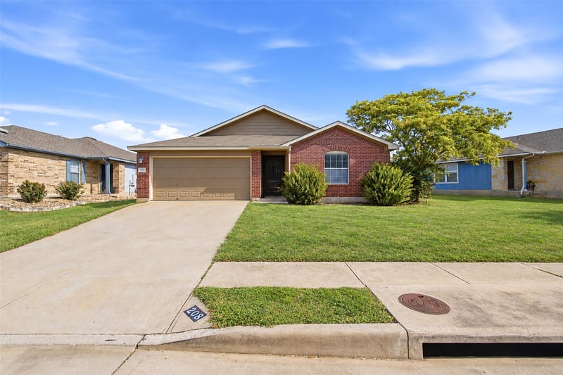 208 Rock Hound LN, Liberty Hill, TX 78642