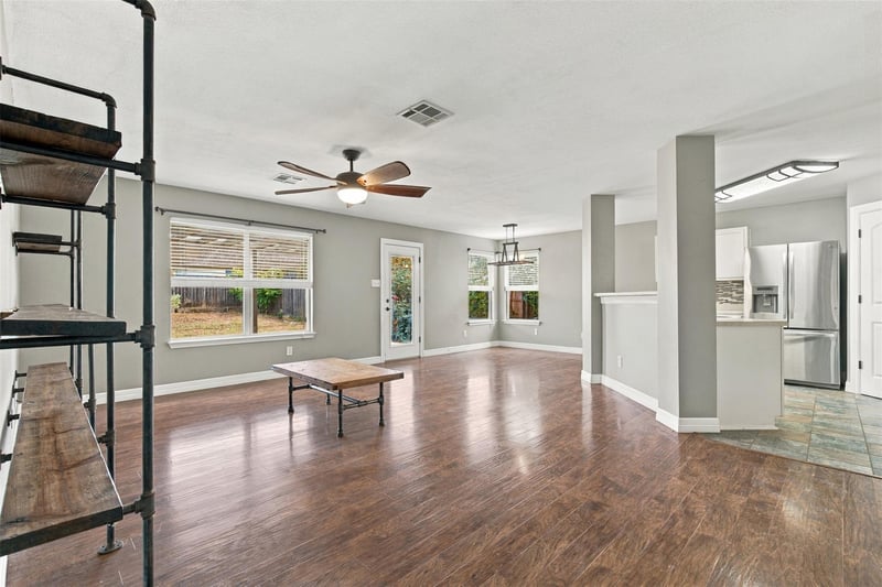208 Rock Hound LN, Liberty Hill, TX 78642