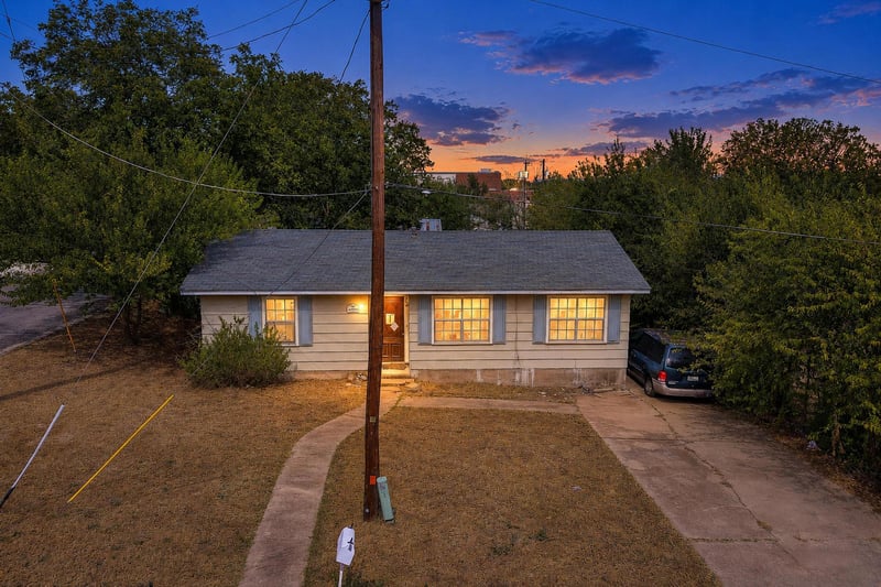 200 E Hoopes Ave, Pflugerville, TX 78660
