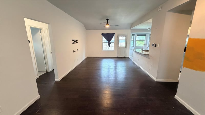 7204 Wardman DR, Del Valle, TX 78617