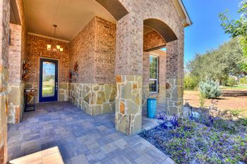 400 Iron Rail LN, Georgetown, TX 78633