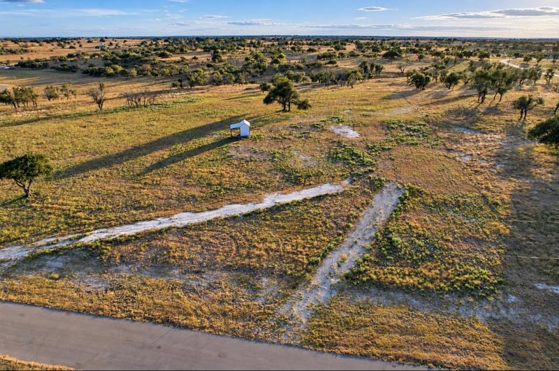 54 Badger Ridge RD, Fredericksburg, TX 78624