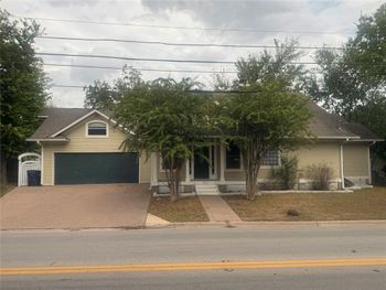 206 N Fm 1660, Hutto, TX 78634