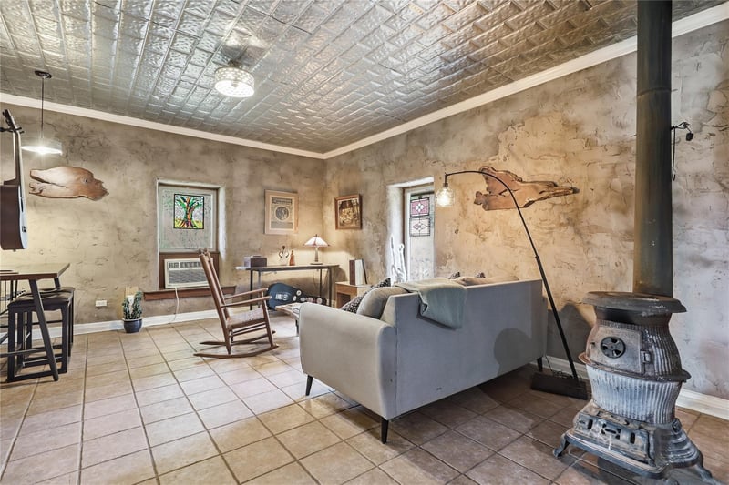 4640 Cottonwood RD, Wimberley, TX 78676