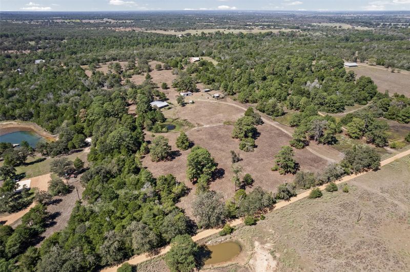 304 Furr Mays RD, Smithville, TX 78957