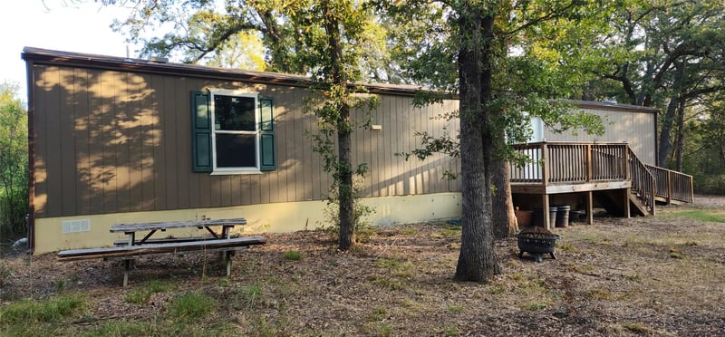 194 Fm 2104, Smithville, TX 78957