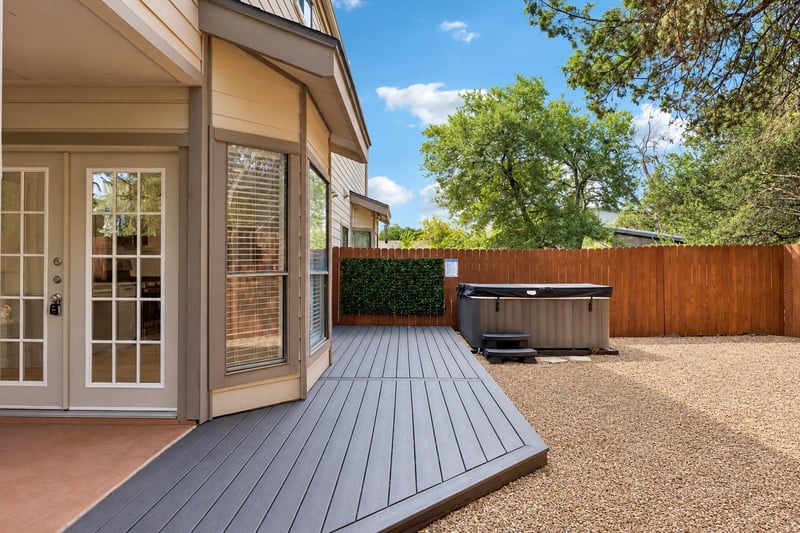 8302 Bradford Edward CV #B, Austin, TX 78759
