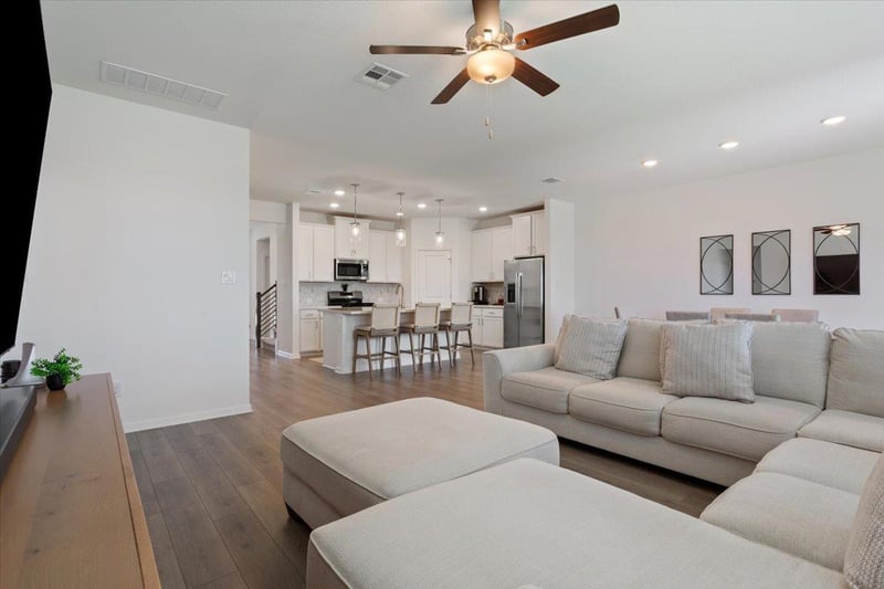 2003 Wynn RD, Hutto, TX 78634