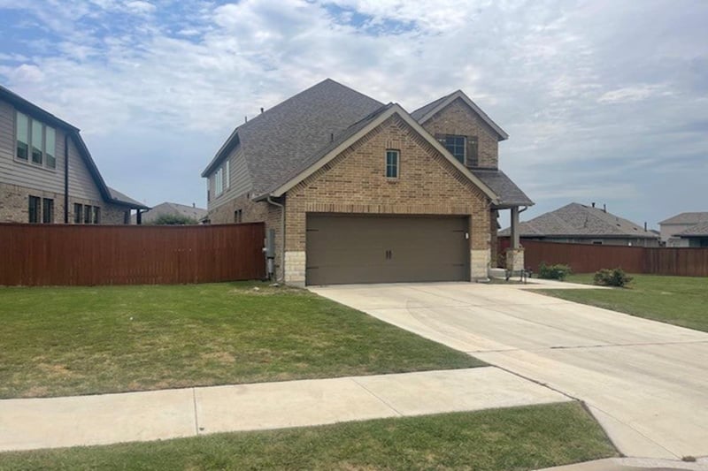 224 Rosebush DR, Liberty Hill, TX 78642