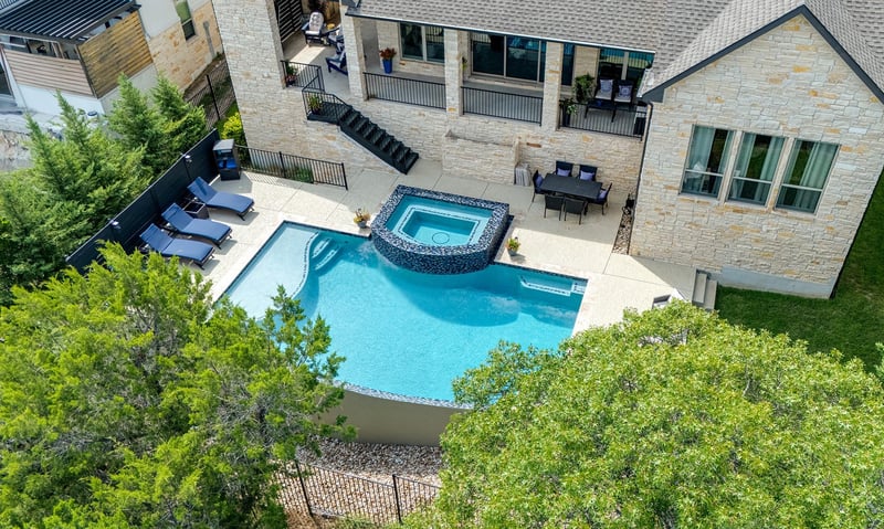 520 Woodside TER, Austin, TX 78738