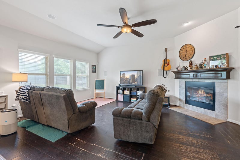 2100 Tranquility LN, Pflugerville, TX 78660
