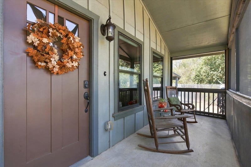 706 Jones ST, Smithville, TX 78957