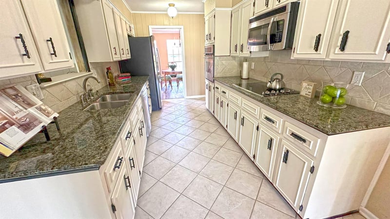 517 S Roy Reynolds DR, Harker Heights, TX 76548