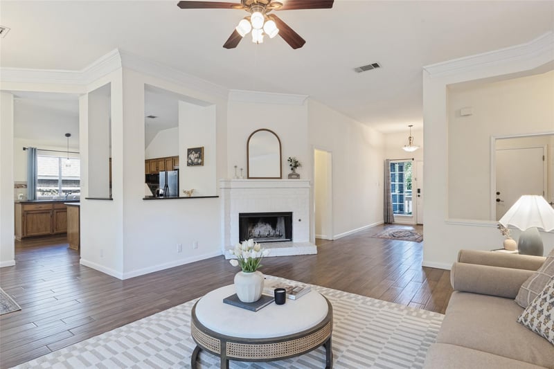 8104 Isaac Pryor DR, Austin, TX 78749