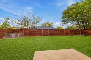 13010 Lamplight Village Ave, Austin, TX 78727