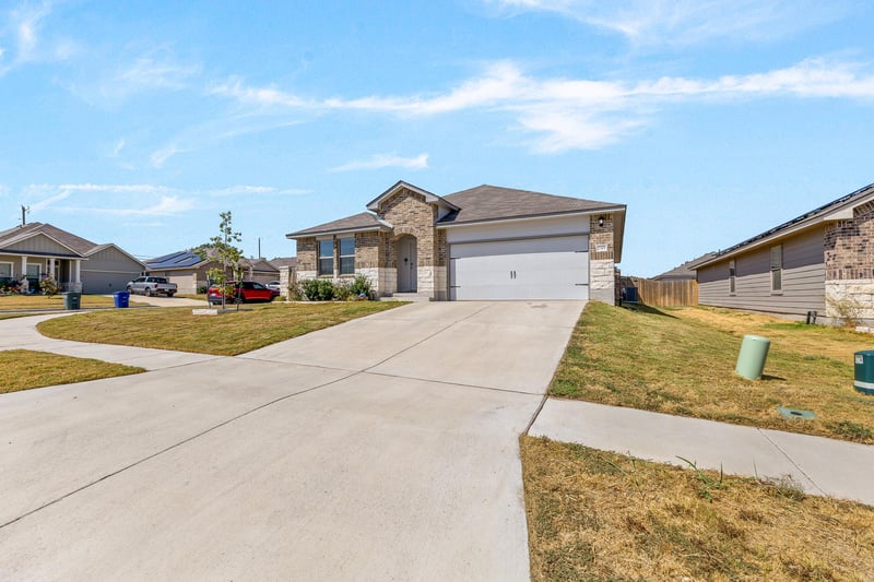 2301 Merganser DR, Copperas Cove, TX 76522