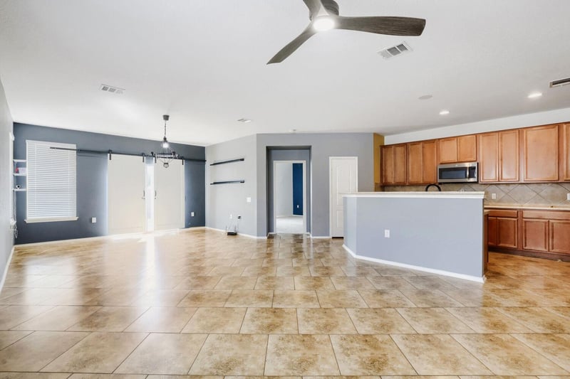 5809 Alomar CV, Del Valle, TX 78617