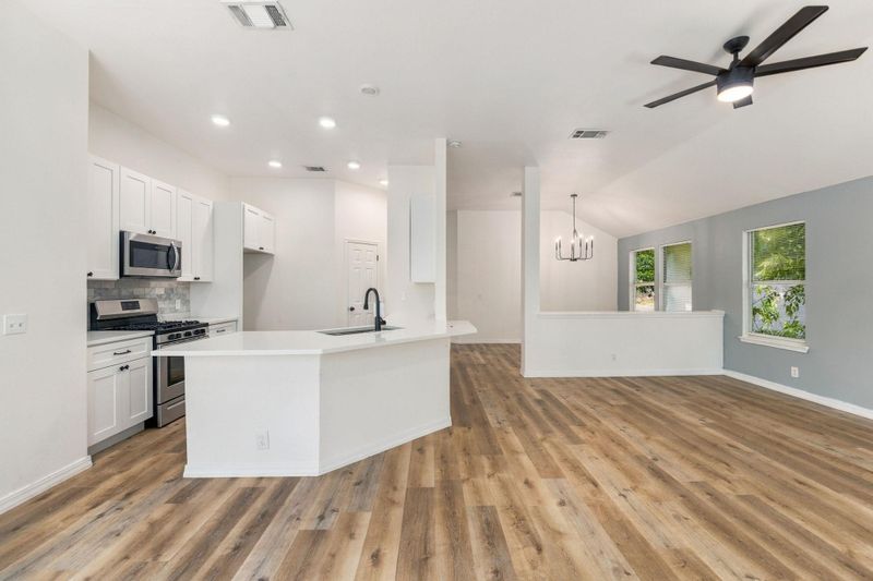 810 Honeysuckle DR, Leander, TX 78641