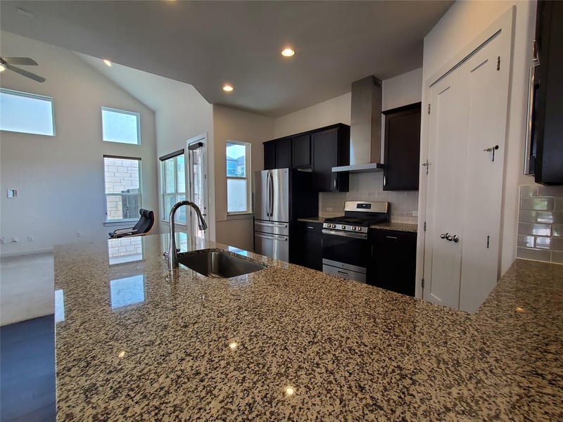 1531 N Red Bud LN #51, Round Rock, TX 78665