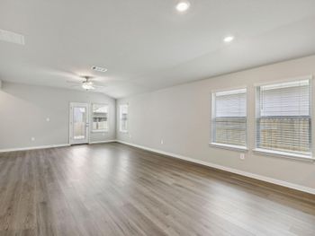 528 Fantail DR, Georgetown, TX 78674