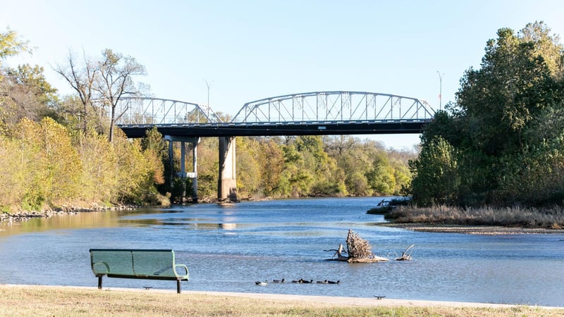 158 Kingswood DR, Bastrop, TX 78602