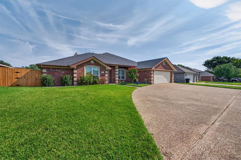 2105 Granex DR, Killeen, TX 76542