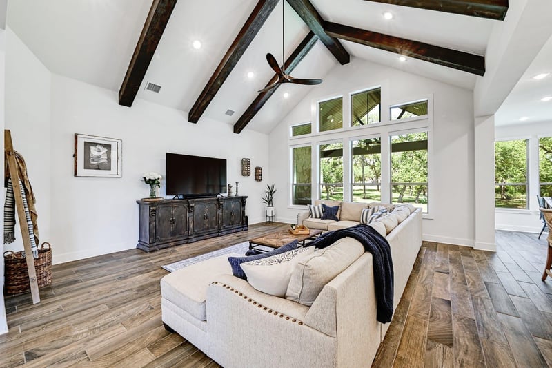 134 Staked Plains LN, Dripping Springs, TX 78620