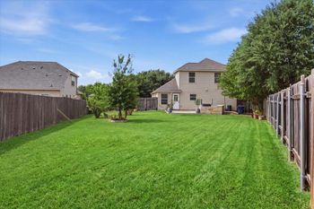 211 Falcon LN, Leander, TX 78641
