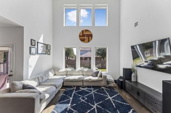 1506 Garrett Oaks LN, Georgetown, TX 78633