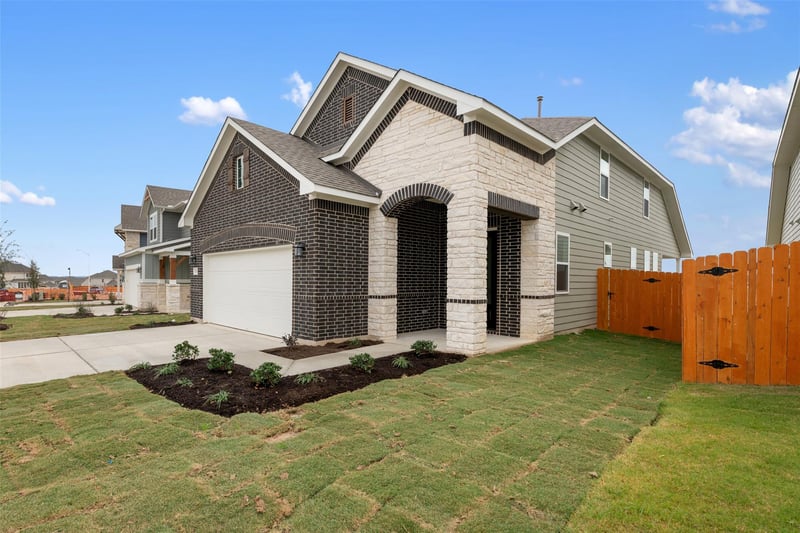 213 Clover BND, Liberty Hill, TX 78642