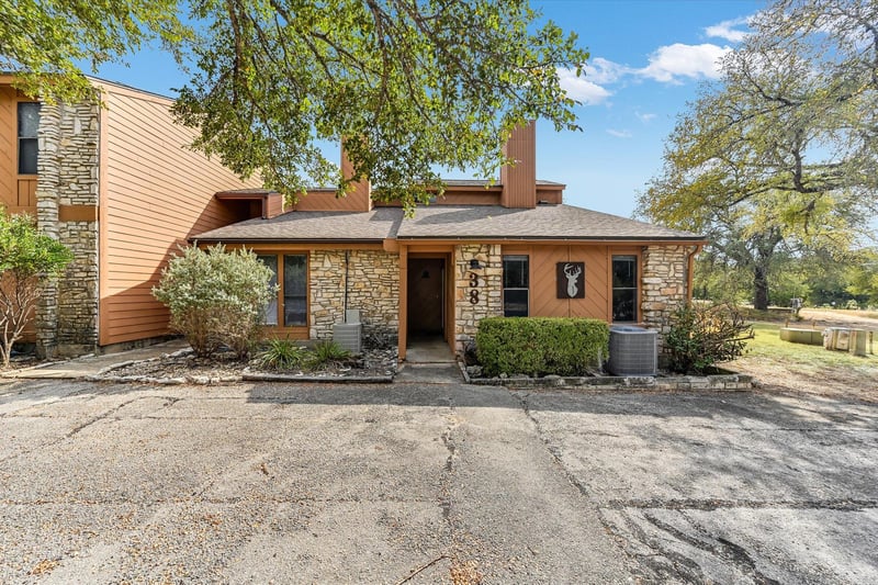 38 Cypress Fairway VLG, Wimberley, TX 78676