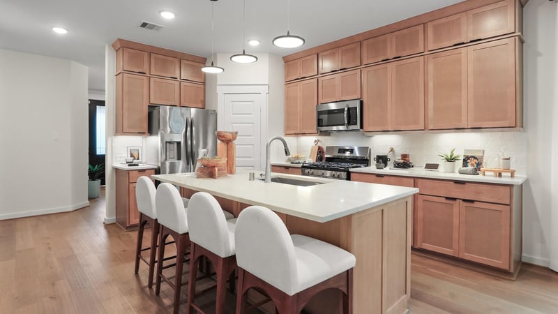 213 Outhaul DR, Hutto, TX 78634