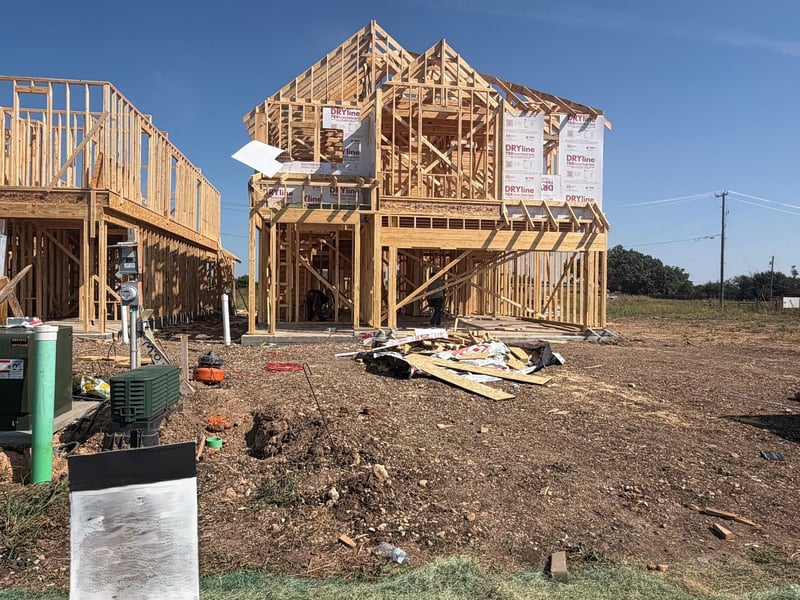 301 Outhaul DR, Hutto, TX 78634