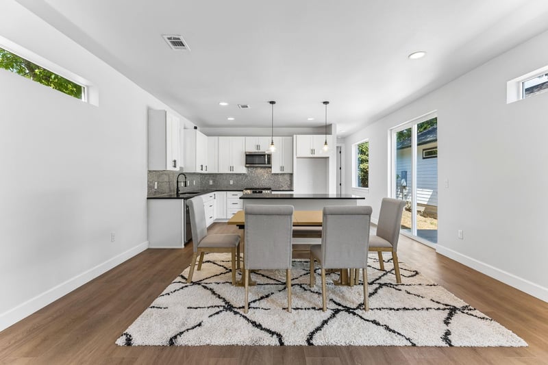 1130 Spur ST #A, Austin, TX 78721