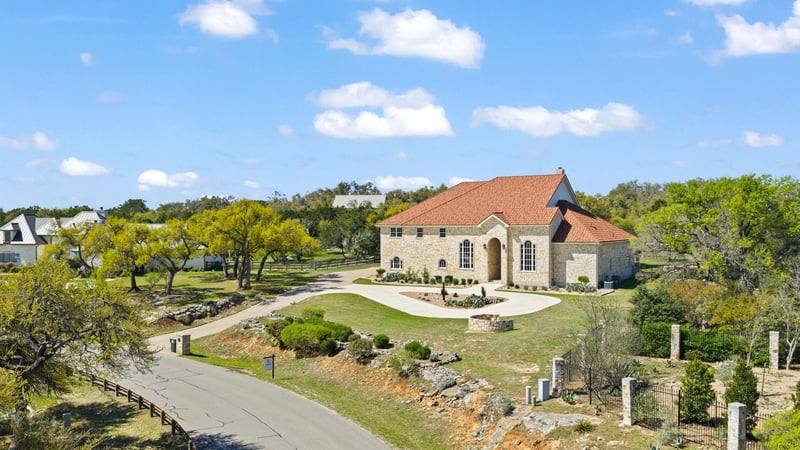 2180 La Ventana PKWY, Driftwood, TX 78619