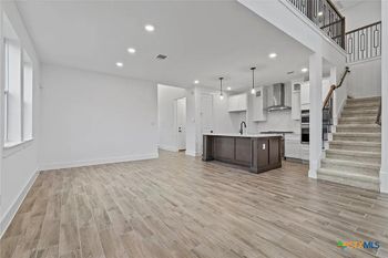 165 Arena DR, Liberty Hill, TX 78642