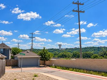 2801 Seneca Pa #32, Leander, TX 78641