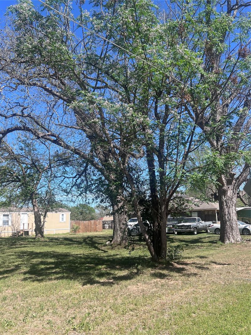 TBD Se 2nd ST, Smithville, TX 78957